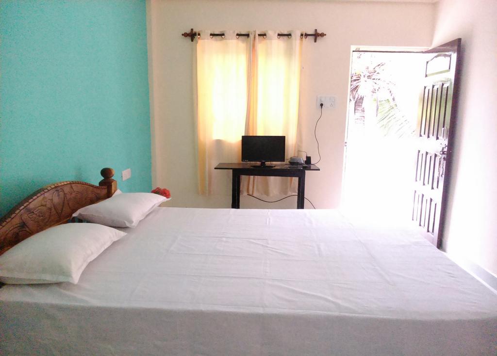 La Blanche Guest House Calangute Quarto foto